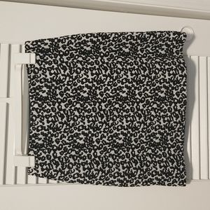 EXPRESS leopard print pencil skirt